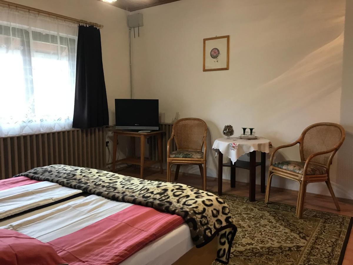 Apartman Berki Margit Хевіз Екстер'єр фото