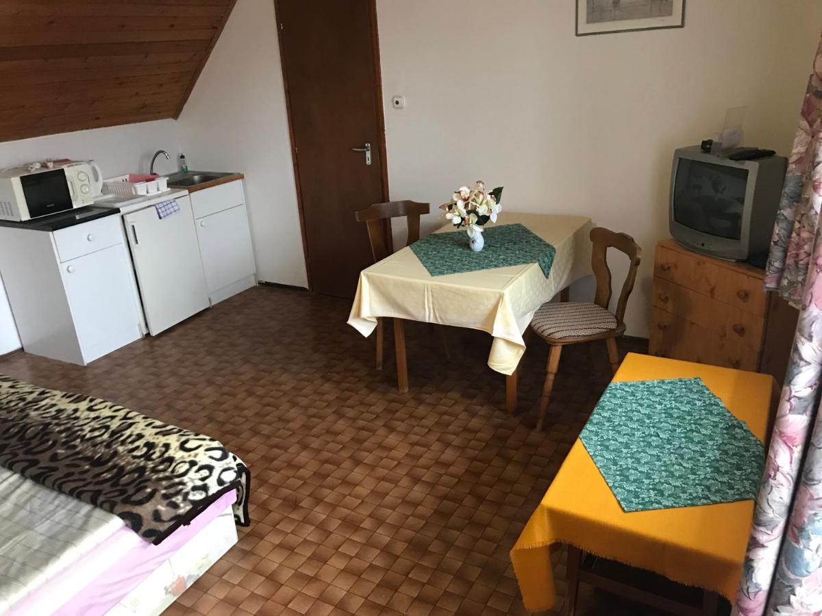 Apartman Berki Margit Хевіз Екстер'єр фото